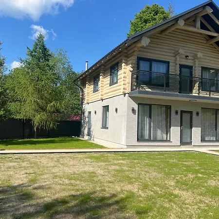 в карпатах Chalet *